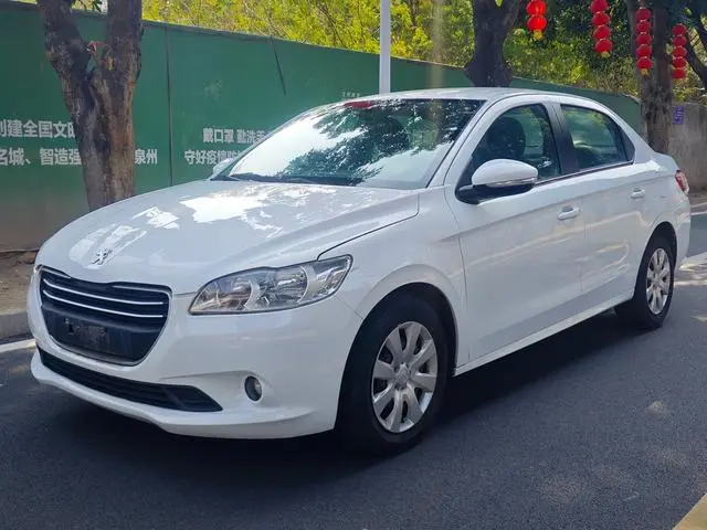 Peugeot 301 2014 1.6L automatic comfort version