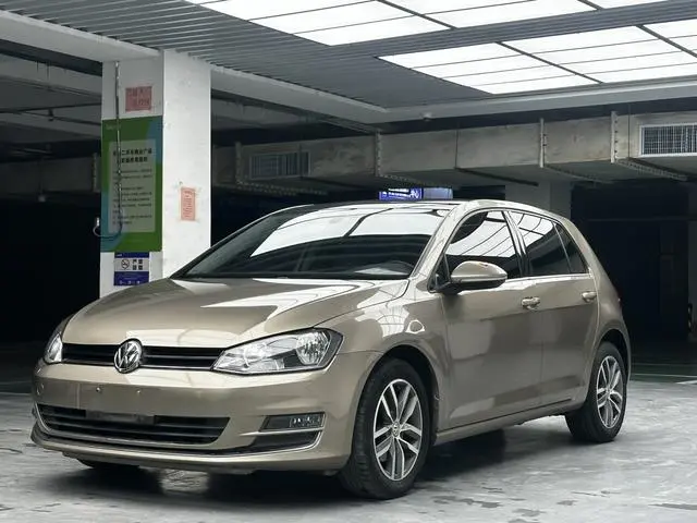 Golf 2016 230TSI automatic luxury model