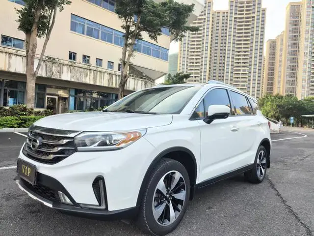 Trumpchi GS4 2018 235T automatic two-wheel drive luxury smart connected version