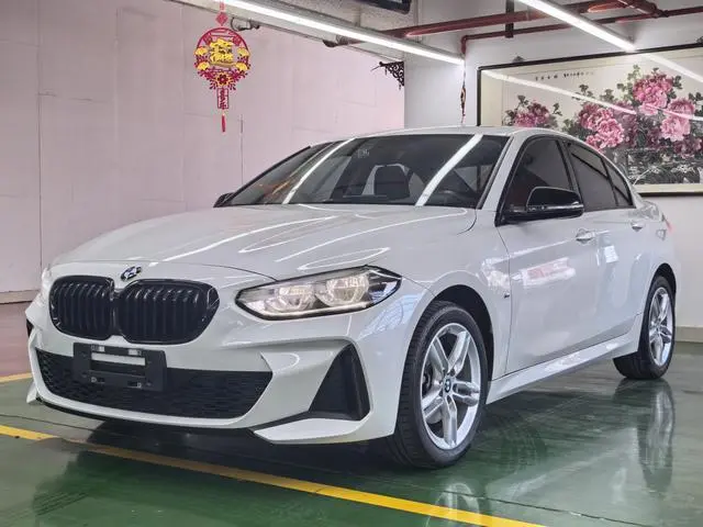 BMW 1 Series 2021 facelift 120i M Sports Night Edition