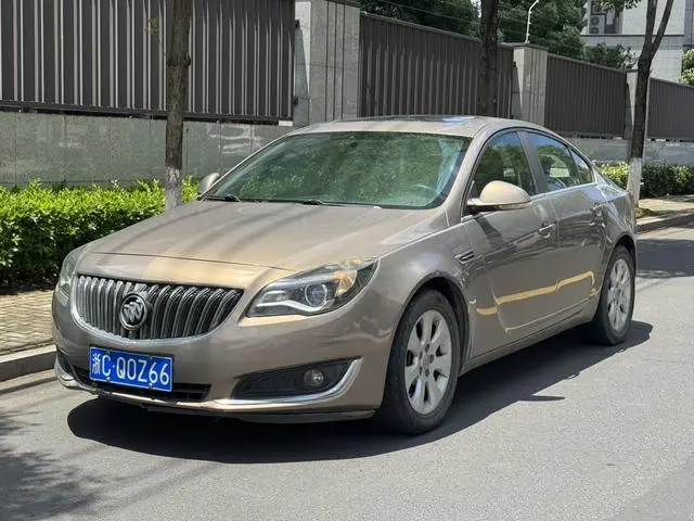 Regal 2014 2.0L Elite Fashion Model