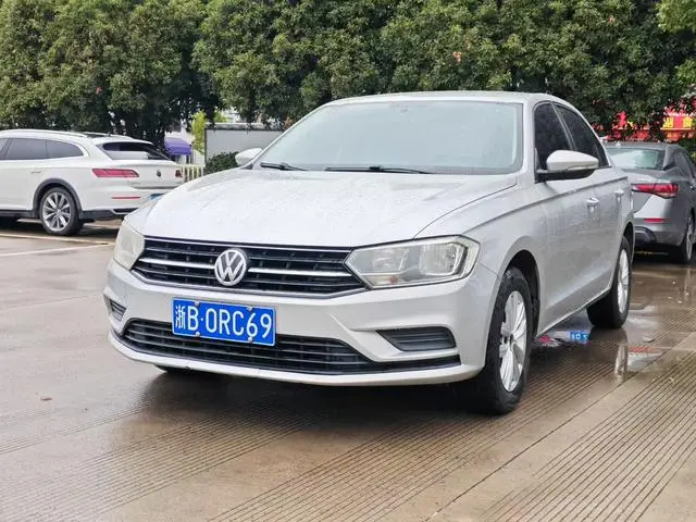 Bora 2016 1.6L automatic fashion model