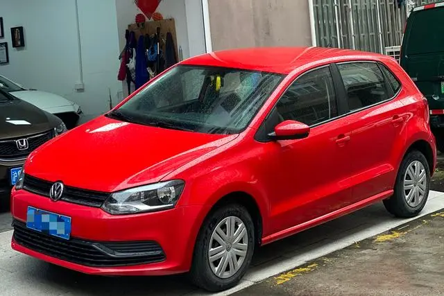Polo 2016 1.4L manual fashion model