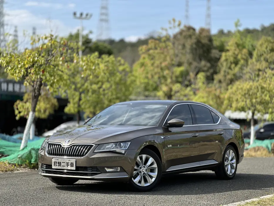Superb 2019 TSI280 DSG Comfort Edition