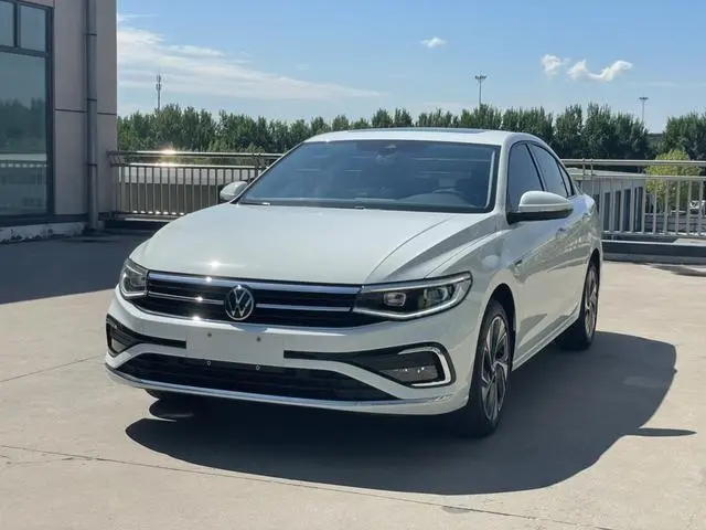 Bora 2023 280TSI DSG Premium Edition