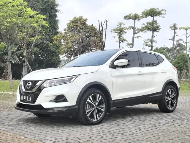 Qashqai 2019 2.0L CVT Deluxe Edition