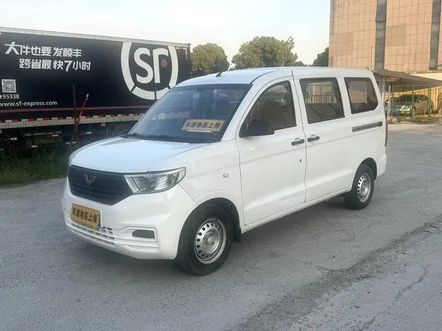 Wuling Hongguang V 2019 1.5L standard model National VI LAR