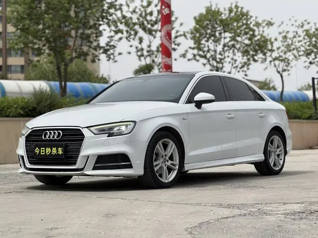 Audi A3 2019 Limousine 35 TFSI Fashion Type National V