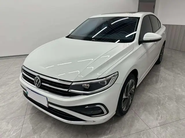 Bora 2023 model 200TSI DSG Zhixing PRO version