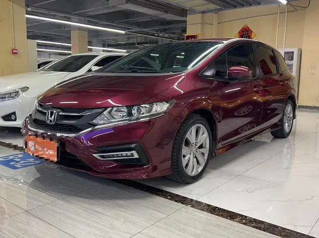 Jade 2017 1.8L automatic comfort version 5 seats