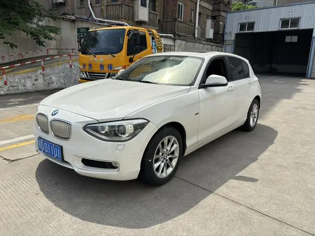 BMW 1 Series (imported) 2013 facelift 116i leading model