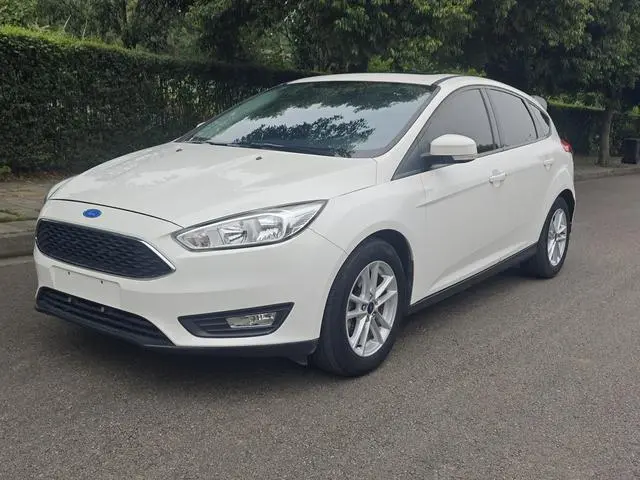 Focus 2017 hatchback 1.6L automatic stylish smart mobility version