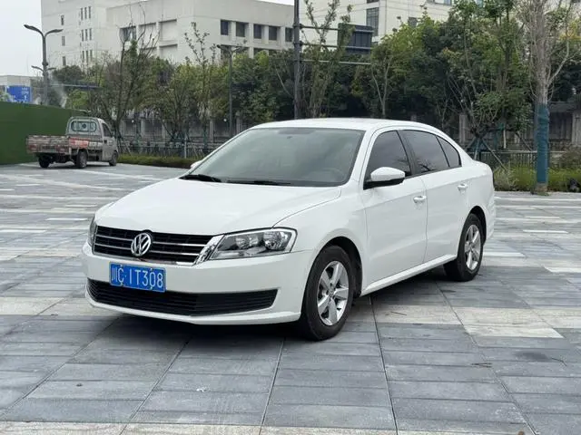 Lavida 2013 facelift classic 1.6L automatic fashion version