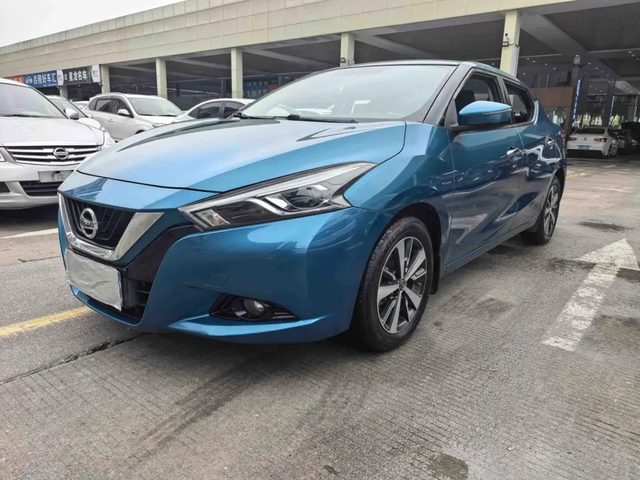 Bluebird 2019 1.6L CVT Cool Edition National V