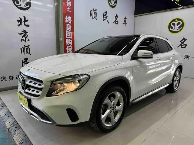 Mercedes-BenzGLA 2019 GLA 200 Dynamic