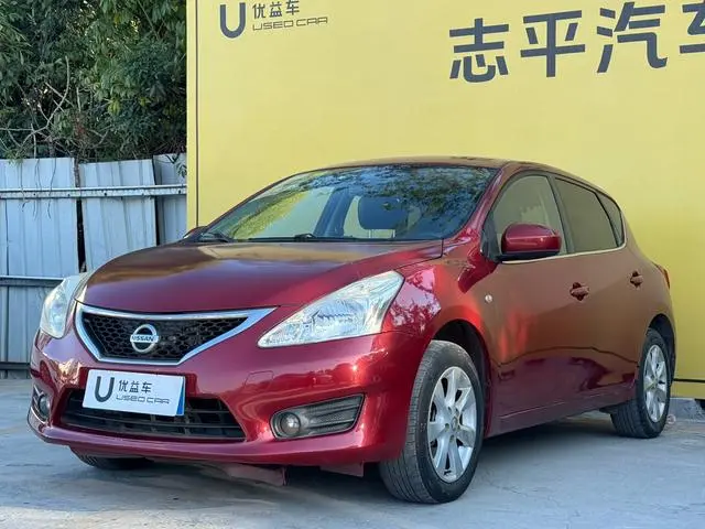 Tiida 2011 1.6L CVT comfort model