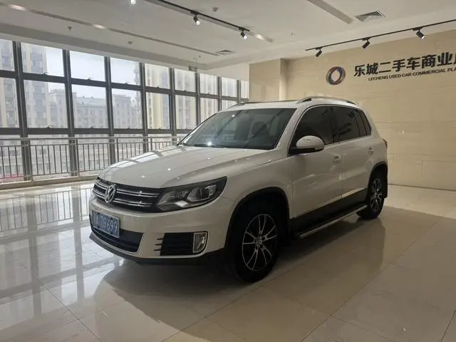 Tiguan 2013 1.8TSI automatic two-wheel drive luxury model