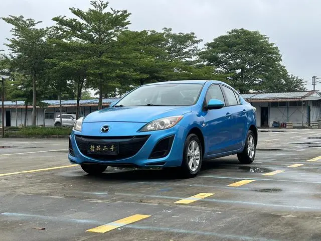 Mazda 3 Star 2011 sedan 1.6L automatic comfort type