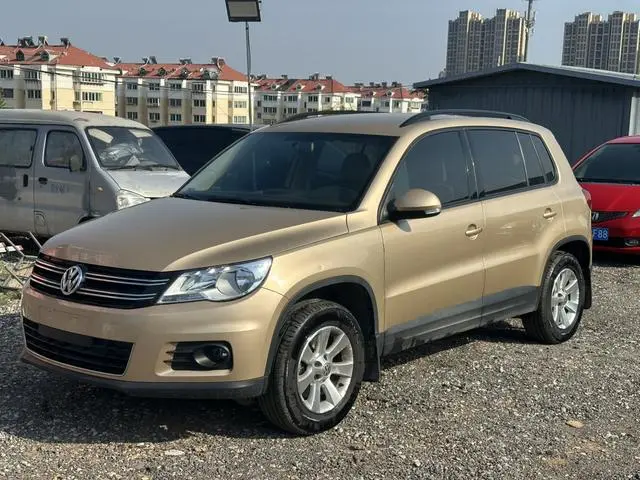Tiguan 2012 1.8TSI automatic two-wheel drive fashion version