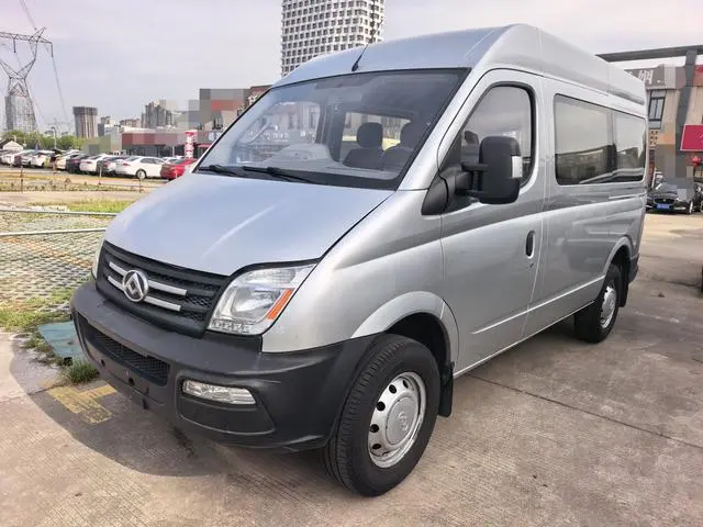 Xintu V80 2021 PLUS 2.0T 6-speed manual city version short-axis ultra-low roof 5/6 seats