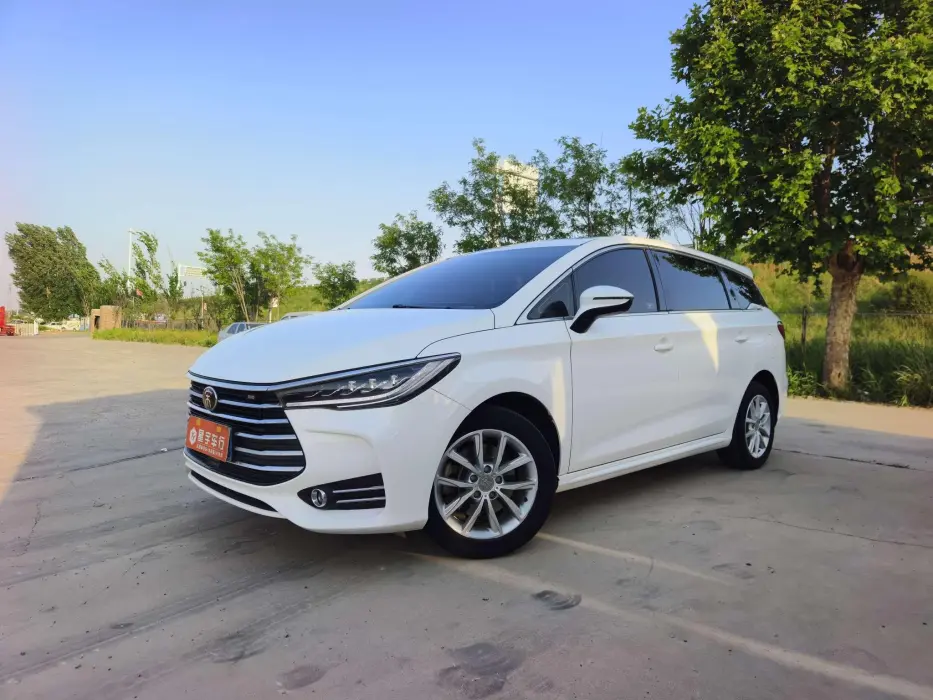 Song MAX 2019 1.5T manual smart connected sunroof type 7 seats National VI