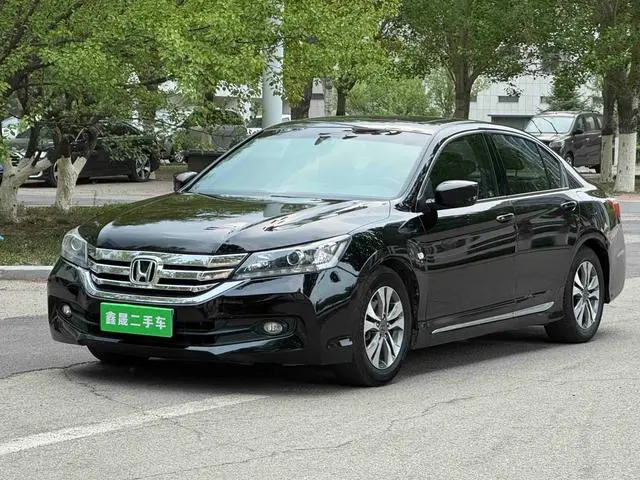 Accord 2015 2.0L EX Deluxe Edition