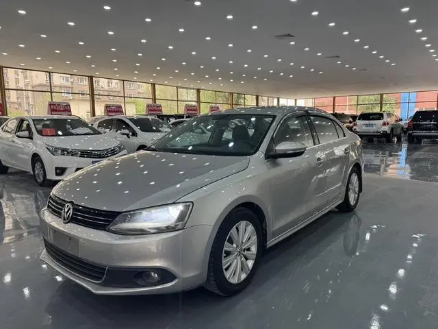 Sagitar 2014 1.6L automatic comfort model