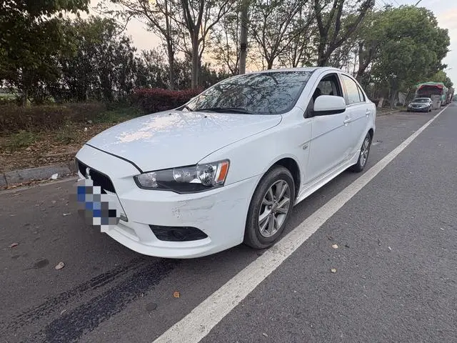 Yishen 2013 Zhishang Edition 1.8L CVT Luxury Model