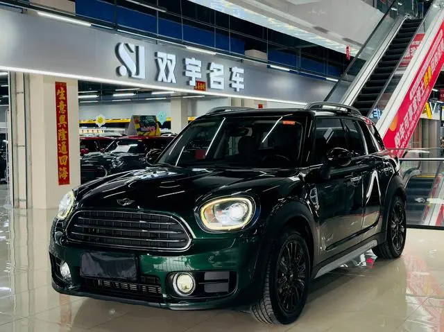 MINI COUNTRYMAN 2017 1.5T COOPER ALL4 Very Holiday Edition British Green