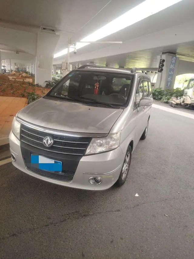 Shuaike 2011 1.6L manual comfort 7-seater