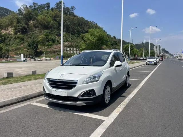 Peugeot 3008 2015 2.0L automatic trendy version