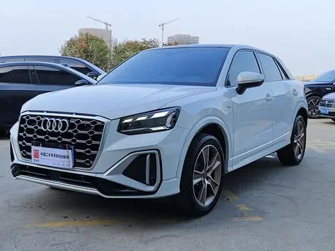 Audi Q2L 2024 35 TFSI fashionable and dynamic