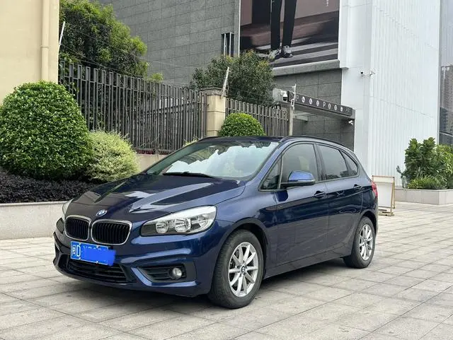 BMW 2 Series Station Wagon 2016 218i Fashion Model