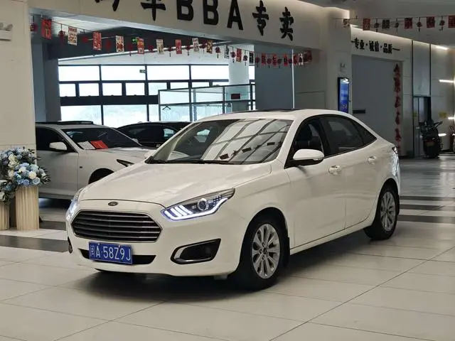 Forex 2015 1.5L automatic fashion model