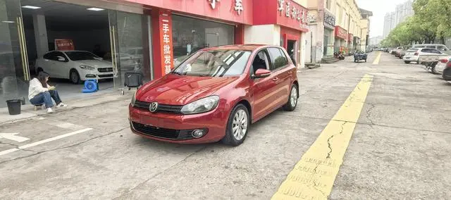 Golf 2012 1.4TSI automatic luxury model