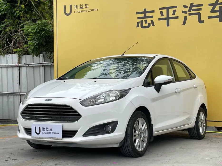 Carnival 2013 sedan 1.5L automatic stylish model
