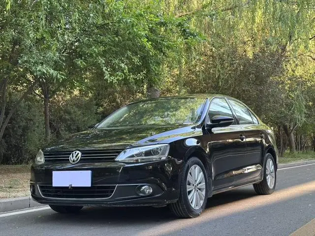 Sagitar 2014 1.6L automatic comfort model