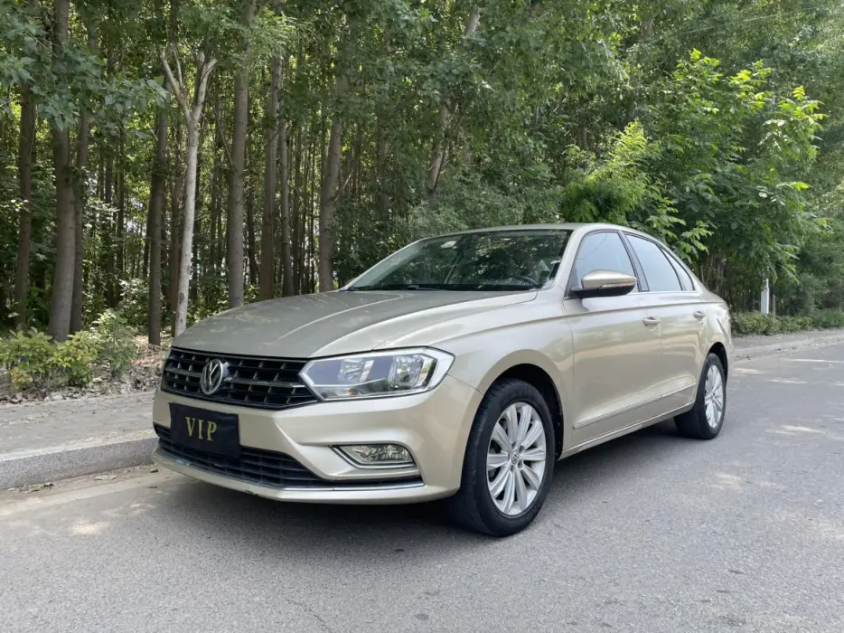 Bora 2016 1.6L manual comfort type