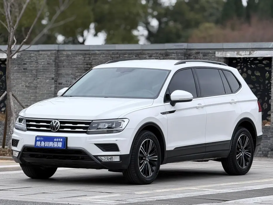 Tiguan L 2019 280TSI automatic two-wheel drive panoramic comfort version National VI
