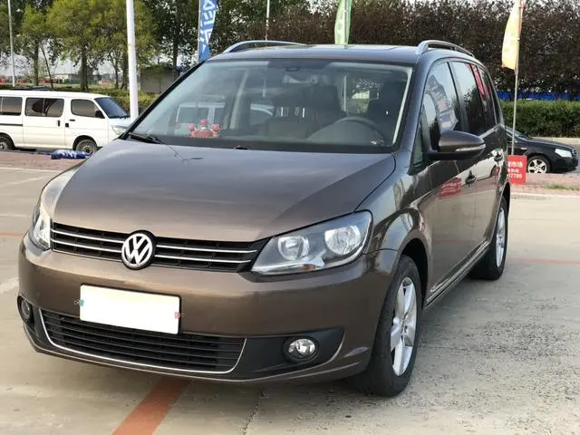 Touran 2013 1.4T manual comfort version 5 seats