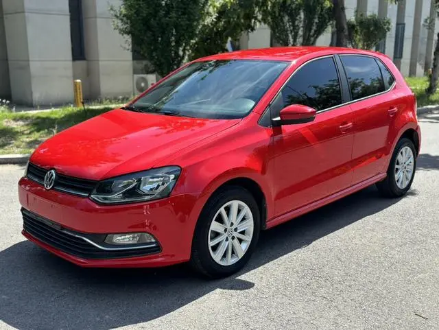 Polo 2014 1.4L automatic comfort version