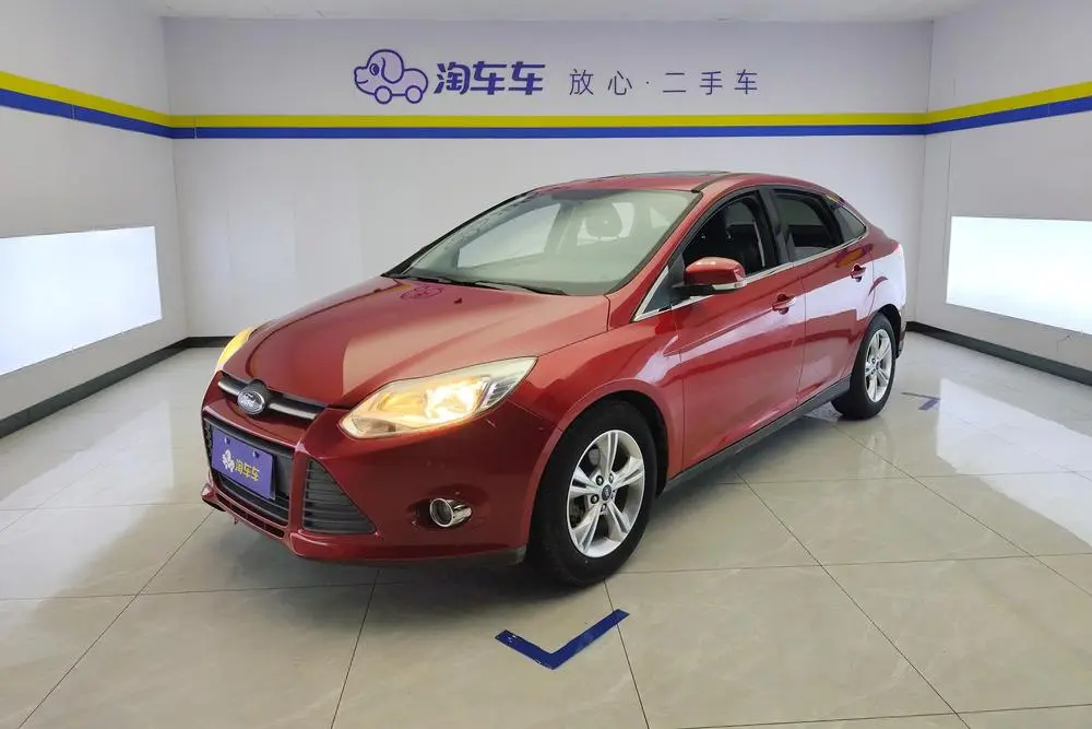 Focus 2012 sedan 1.6L automatic fashion model