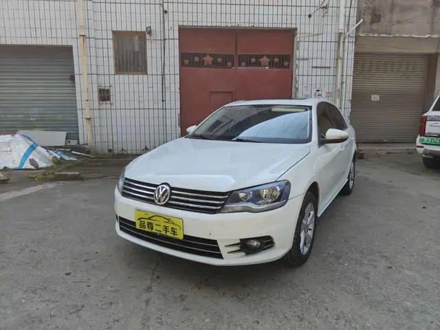 Bora 2013 1.6L manual comfort type