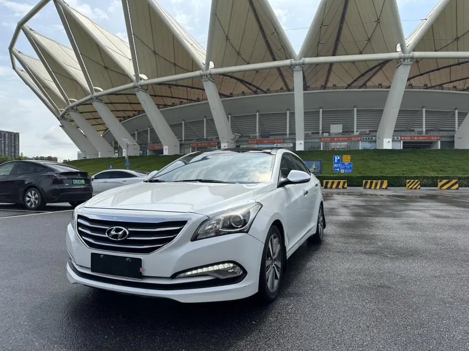 Famous picture 2014 1.8L automatic premium DLX