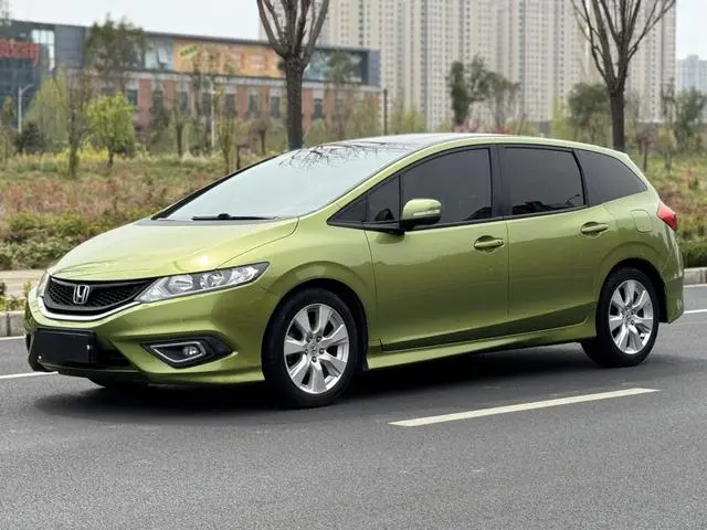Jade 2016 1.8L automatic comfort elite version 5 seats