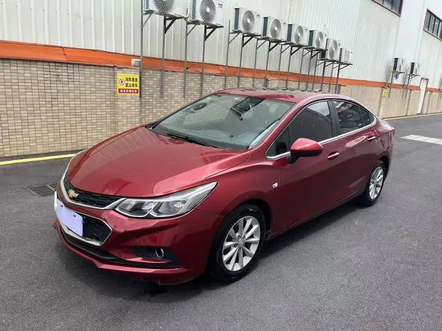 Cruze 2017 1.5L Automatic Pioneer Sunroof Edition