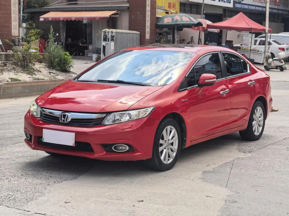 Civic 2013 10th Anniversary 1.8L Automatic Deluxe Edition