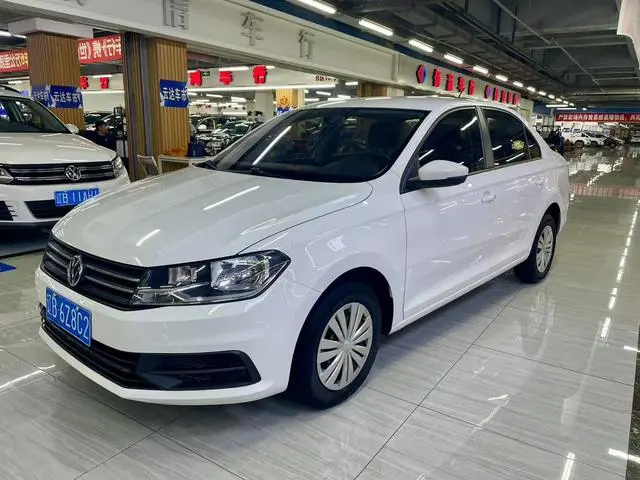 Santana 2019 1.5L automatic fashion version National VI