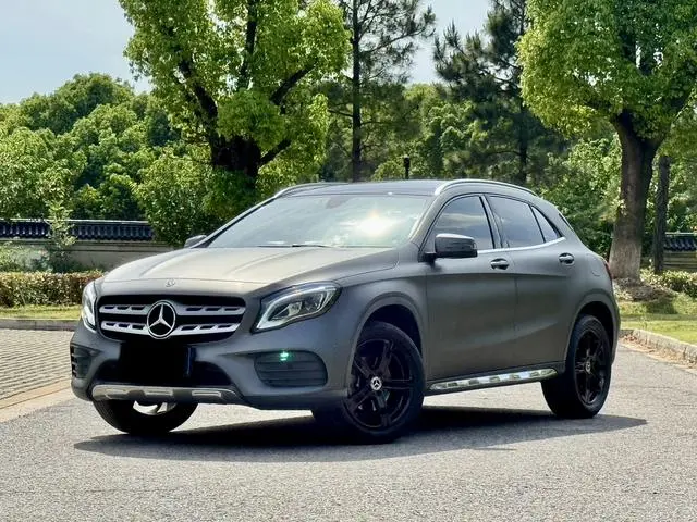 Mercedes-BenzGLA 2019 GLA 200 Fashion Model