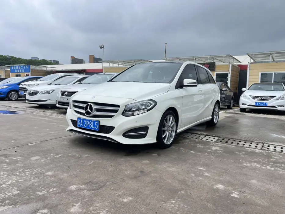 Mercedes-Benz B-Class 2015 B 200 Luxury Model